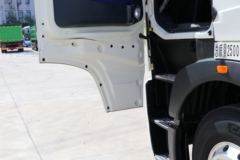 中国重汽 HOWO T7H重卡 480马力 6X4 AMT自动挡牵引车(ZZ4257V324HE1B)