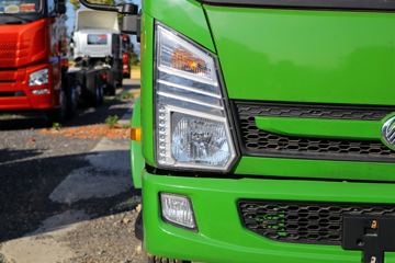 Ծ�� ����X300 ������ 110���� 4X2 3.3����ж��ͼƬ