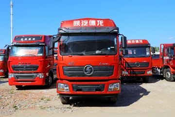 陕汽重卡 德龙L3000 220马力 4X2 6.75米翼开启厢式载货车(SX5180XYKLA5012)