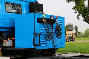 ���Ͽ��� U400�ؿ� 400���� 6X4 �͵�춯ǣ����ͼƬ