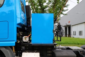 ���Ͽ��� U400�ؿ� 400���� 6X4 �͵�춯ǣ����ͼƬ