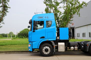 ���Ͽ��� U400�ؿ� 400���� 6X4 �͵�춯ǣ����ͼƬ