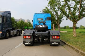 ���Ͽ��� U400�ؿ� 400���� 6X4 �͵�춯ǣ����ͼƬ