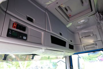 ���Ͽ��� U400�ؿ� 400���� 6X4 �͵�춯ǣ����ͼƬ