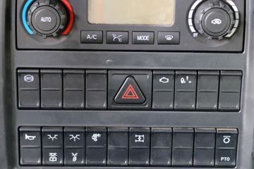 ���Ͽ��� U400�ؿ� 400���� 6X4 �͵�춯ǣ����ͼƬ