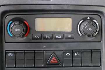 ���Ͽ��� U400�ؿ� 400���� 6X4 �͵�춯ǣ����ͼƬ