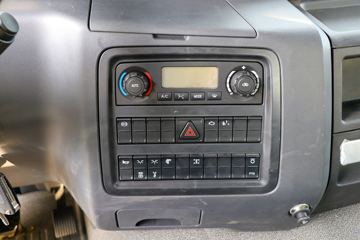 ���Ͽ��� U400�ؿ� 400���� 6X4 �͵�춯ǣ����ͼƬ