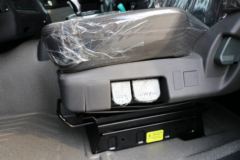 联合卡车 U400重卡 400马力 6X4 油电混动牵引车