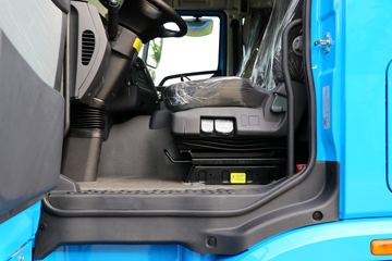 ���Ͽ��� U400�ؿ� 400���� 6X4 �͵�춯ǣ����ͼƬ