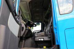 联合卡车 U400重卡 400马力 6X4 油电混动牵引车