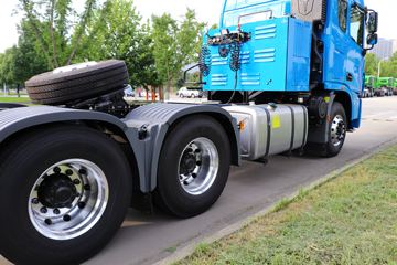 ���Ͽ��� U400�ؿ� 400���� 6X4 �͵�춯ǣ����ͼƬ