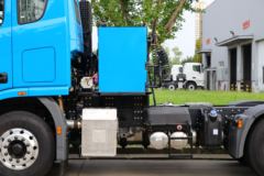 联合卡车 U400重卡 400马力 6X4 油电混动牵引车