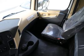 联合U系&nbsp;自卸车驾驶室                                               图片