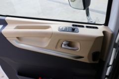 联合卡车 U350重卡 350马力 8X4 自卸车底盘(国六)