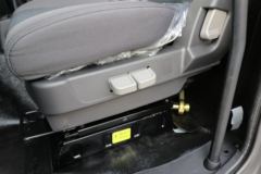 联合卡车 U350重卡 350马力 8X4 自卸车底盘(国六)