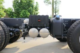 联合U系&nbsp;自卸车底盘                                                图片