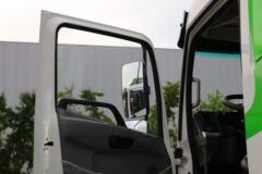 联合卡车 UX380重卡 380马力 8X4 LNG自卸车(国六)