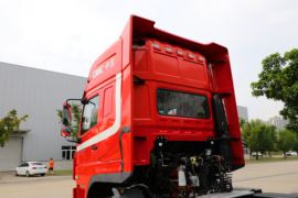 联合UX系&nbsp;牵引车外观                                                图片