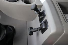 联合UX系&nbsp;牵引车驾驶室                                               图片