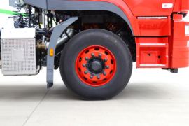 联合UX系&nbsp;牵引车底盘                                                图片