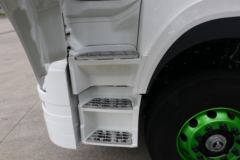 联合卡车 UX400重卡 400马力 6X4 LNG牵引车(国六)(QCC4253N664M)