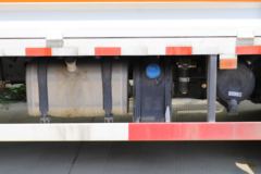 一汽解放 虎VH 120马力 4X2 4.2米栏板气瓶运输车(5档)(CA5045TQPP40K17L1E5A84)