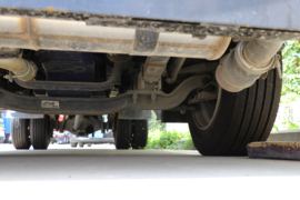 虎V&nbsp;爆破器材运输车底盘图片