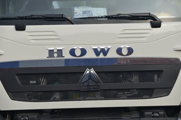 �й����� HOWO TX�ؿ� 430���� 6X4 ǣ����(ZZ4257V324GE1)ͼƬ