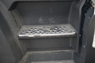 �й����� HOWO TX�ؿ� 430���� 6X4 ǣ����(ZZ4257V324GE1)ͼƬ