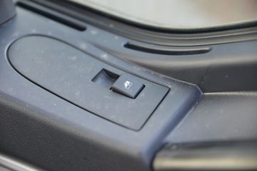 �й����� HOWO TX�ؿ� 430���� 6X4 ǣ����(ZZ4257V324GE1)ͼƬ