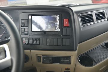 �й����� HOWO TX�ؿ� 430���� 6X4 ǣ����(ZZ4257V324GE1)ͼƬ