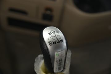 �й����� HOWO TX�ؿ� 430���� 6X4 ǣ����(ZZ4257V324GE1)ͼƬ