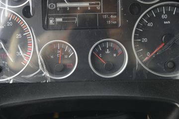 �й����� HOWO TX�ؿ� 430���� 6X4 ǣ����(ZZ4257V324GE1)ͼƬ