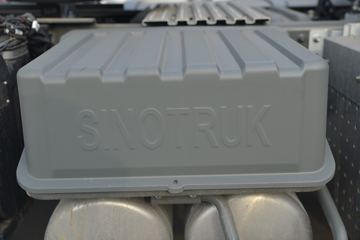 �й����� HOWO TX�ؿ� 430���� 6X4 ǣ����(ZZ4257V324GE1)ͼƬ