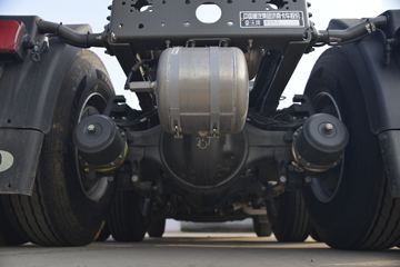 �й����� HOWO TX�ؿ� 430���� 6X4 ǣ����(ZZ4257V324GE1)ͼƬ