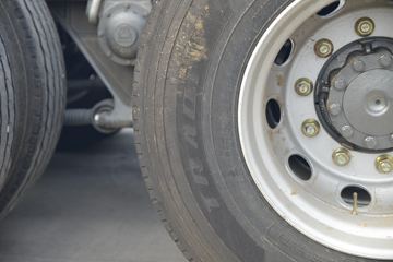 �й����� HOWO TX�ؿ� 430���� 6X4 ǣ����(ZZ4257V324GE1)ͼƬ