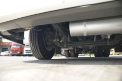 中国重汽 HOWO T7H重卡 430马力 6X4危险品牵引车(ZZ4257V324HE1W)