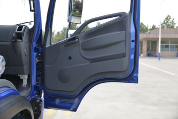 ���� ����HM6 125���� 4X2 5����ж��(KMC3162HA420P5)ͼƬ