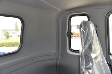 ���� ����HM6 125���� 4X2 5����ж��(KMC3162HA420P5)ͼƬ