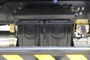 ���� ����HM6 125���� 4X2 5����ж��(KMC3162HA420P5)ͼƬ