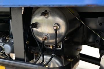 ���� ����HM6 125���� 4X2 5����ж��(KMC3162HA420P5)ͼƬ