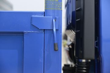 ���� ����HM6 125���� 4X2 5����ж��(KMC3162HA420P5)ͼƬ