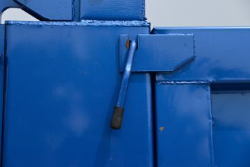 ���� ����HM6 125���� 4X2 5����ж��(KMC3162HA420P5)ͼƬ