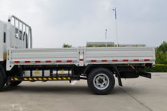 凯马 凯捷M3 116马力 4.16米单排栏板轻卡(KMC1042A33D5)