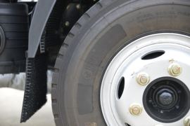 凯捷M1&nbsp;吊车底盘                                                图片