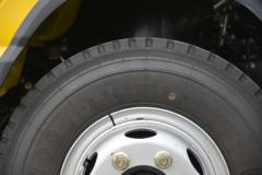 凯马 凯捷M3 160马力 4X2 吊车底盘(国六)