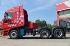 上汽红岩 杰狮C500重卡 430马力 6X4 AMT自动挡牵引车(CQ4256HYVG334B)