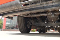 上汽红岩 杰狮M500重卡 430马力 6X4牵引车(CQ4256HYVG334B)