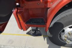 陕汽重卡 德龙L3000 钜惠版 200马力 4X2 6.75米栏板载货车(SX1180LA12)