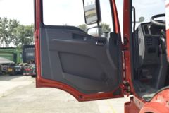 陕汽重卡 德龙L3000 钜惠版 200马力 4X2 6.75米栏板载货车(SX1180LA12)